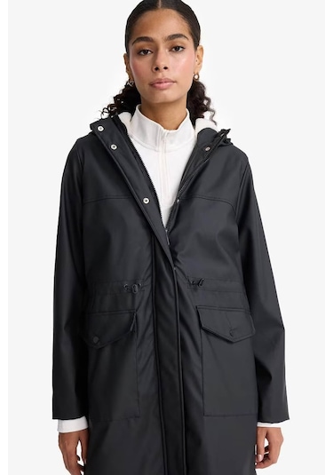 Defacto Regular Fit Kapüşonlu Suni Deri Siyah Kadın Yağmurluk&rüzgarlık E8575ax/bk27 Siyah