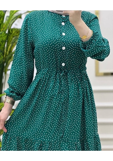Kadın Puantiyeli Yeşil Renk Viskon Kumaş Ön Düğmeli Ayarlanabilir Kuşaklı Tesettür Elbise Yeşil
