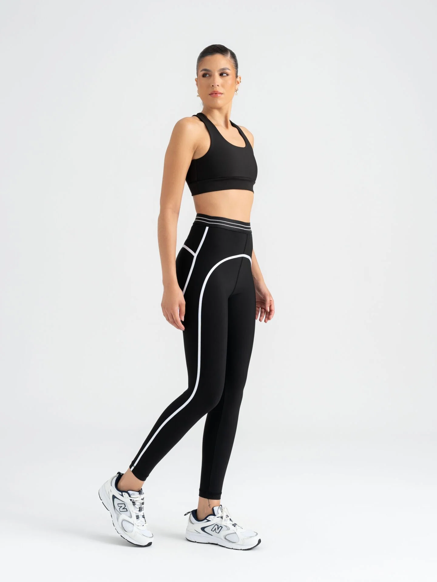 Suit Up Beyaz Biyeli Beli Lastikli Siyah Spor Tayt Siyah