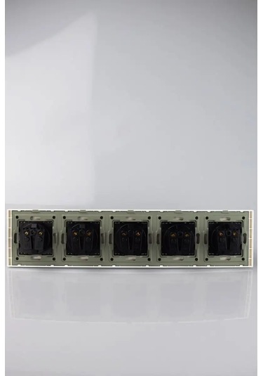 Vo'stabl Beyaz Beş Kollu Topraklanmış Ve Korumalı Priz 163735062 105 Derece