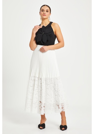 Pliseli Ve Dantel Detaylı Midi Etek - Modern Ve Şık - Günlük Ve Özel Günler İçin İdeal Ekru