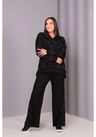 Önü Taş Baskılı Yırtmaçlı Takım Siyah