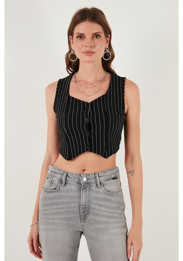 Lela Slim Fit Kalp Yaka Düğmeli Kalın Askılı Crop Bayan Yelek 5865497 Beyaz-Siyah