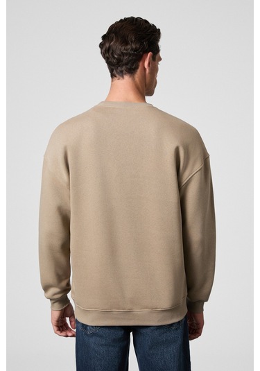 Ernest Erkek Organik Pamuklu Yumuşacık Baskı Detaylı Bisiklet Yaka İçi Polarlı Bej Sweatshirt