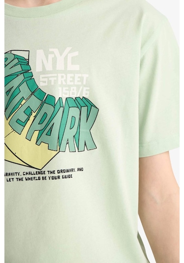 DeFacto Erkek Çocuk Bisiklet Yaka Baskılı Kısa Kollu Tişört E6310A825HSGN1180 DeFacto Erkek Çocuk Bisiklet Yaka Baskılı Kısa Kollu Tişört E6310A825HSGN1180