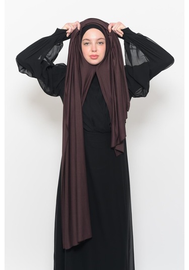 Hazır Pratik Geçmeli Lüks Düz Penye Şal Çapraz Hizalı Kahve Rengi