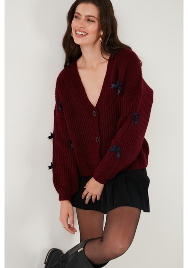 Lela Oversize Fit V Yaka Fiyonk Detaylı Düğmeli Bayan Hırka 4615577 Bordo