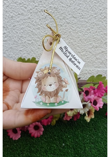 30 Adet Gold İpli Sevimli Aslan Piramit Kutu - Lokum Kutusu -