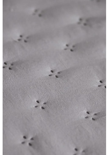 Kapinya Elyaf Dolgulu Çift Kişilik 240x260 Cm Yatak Örtüsü Gri Gri