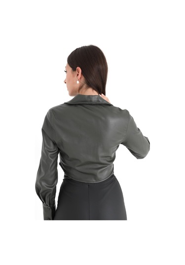 İçi Kadife Bağcıklı Kadın Kısa Deri Gömlek - Haki-haki Haki