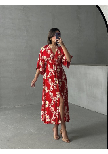 Kadın Kruvaze Yaka Yırtmaçlı Uzun Yazlık Elbise Kırmızı
