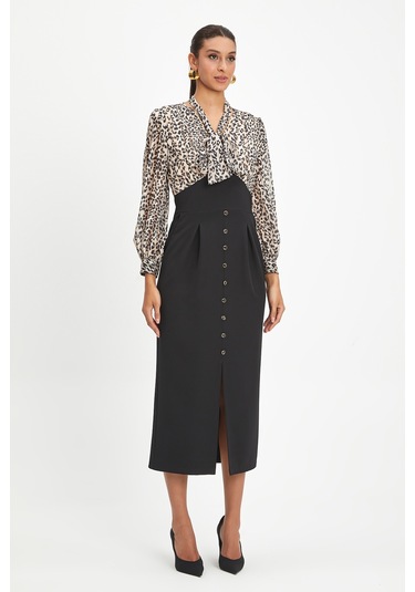 Kadın Leopar Desenli Midi Elbise - Fiyonk Yaka, Düğme Ve Yırtmaç Detaylı, Şık Ve Modern Tasarım - Günlük Ve Özel Davetler İçin Elbise Bej