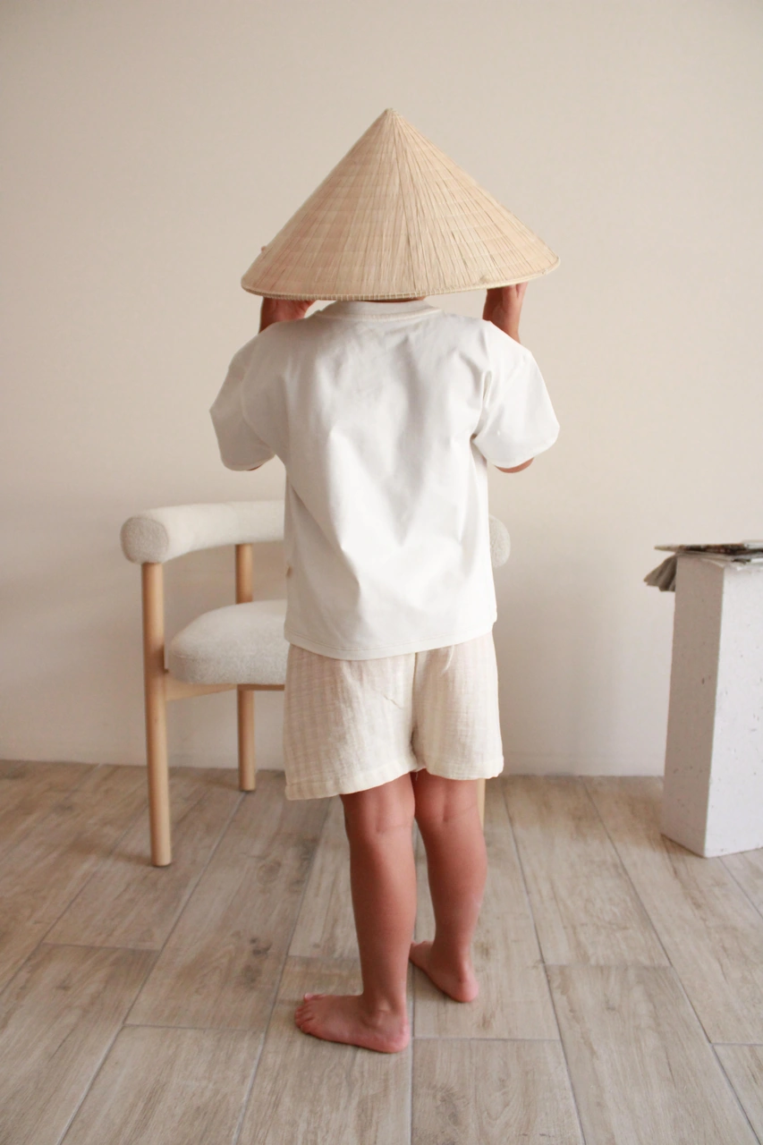 Bej Kontrast Dikişli Asimetrik Şortlu Takım Bej