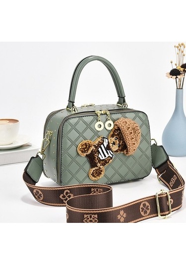 Kadın Çantası, Üst Düzey Perçinli Kare Çanta, Şık Eşkenar Dörtgen Çapraz Askılı Çanta Yeşil 380660 Yeşil