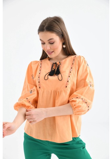 Kadın Bisiklet Yaka Balon Kol Otantik Nakış Detaylı Dokuma Bluz Turuncu