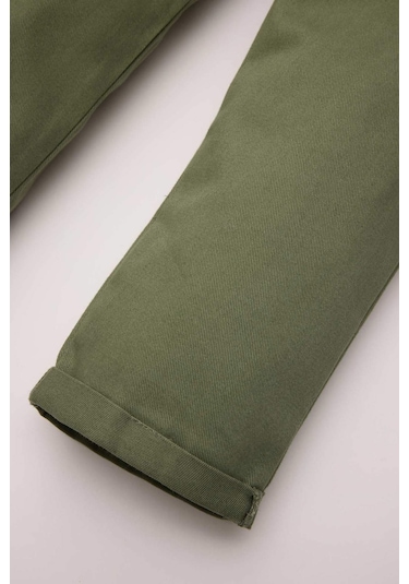 DeFacto Erkek Bebek Beli Lastikli Katlamalı Paça Gabardin Pantolon D5246A524WNKH450 Haki