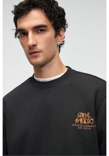 Grimelange IRVING Erkek Yuvarlak Yaka Göğsü Ve Önü Regular Fit Antrasit Sweatshirt Grimelange IRVING Erkek Yuvarlak Yaka Göğsü Ve Önü Regular Fit Antrasit Sweatshirt