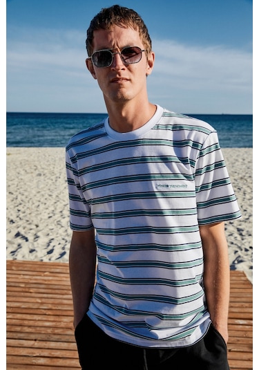 WOODY Erkek %100 Pamuk Nakış Detaylı Bisiklet Yaka Çizgili Regular Fit Beyaz-Yeşil Çizgili T-Shirt