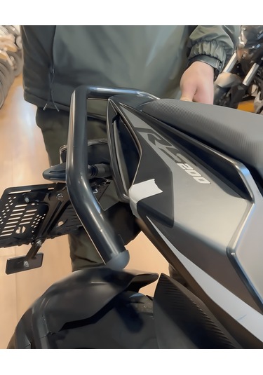 Bajaj Pulsar Rs200 Kuyruk Koruma