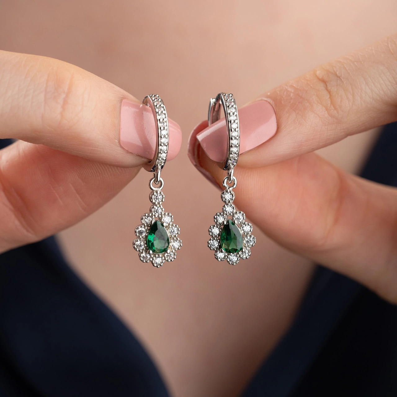 925 Ayar Gümüş Yeşil Damla Taşlı Küpe Gümüş