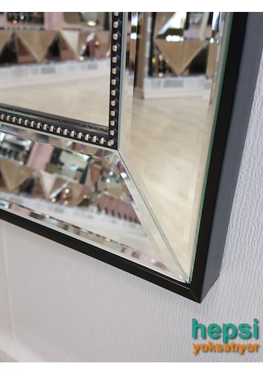 Ayna Çerçeveli Model Siyah Renk Boy Aynası Siyah