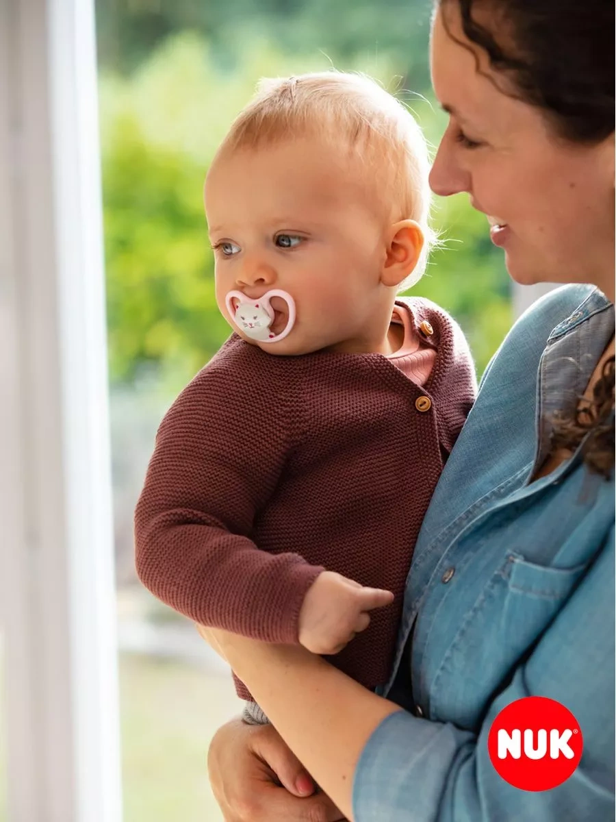 Nuk Ortodontik Silikon Emzik, 0,2 Adet Kutu İçinde 187532942 Kırmızı