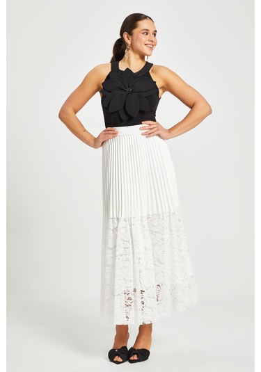 Pliseli Ve Dantel Detaylı Midi Etek - Modern Ve Şık - Günlük Ve Özel Günler İçin İdeal Ekru