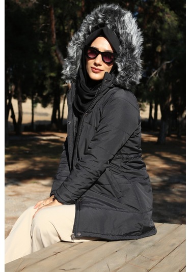 Toridas Kışlık Yaka Kürklü Uzun Kadın Şişme Tesettür Mont Bt122siyahtesettür 001