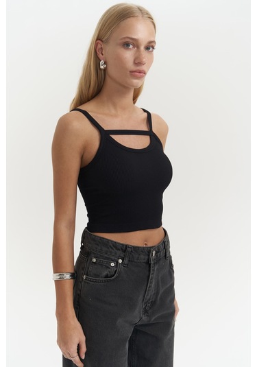 Noam Siyah Ön Detay Fitilli Crop Siyah