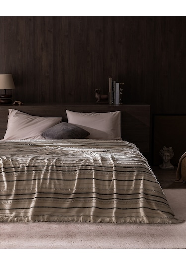 Madame Coco Montjalin Çift Kişilik Yatak Örtüsü - Ekru/toprak 8684427145357 Ekru