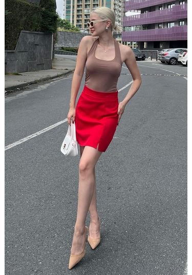 Madmext Kırmızı Yüksek Bel Önden Yırtmaçlı Kısa Etek Mg2086 Kırmızı