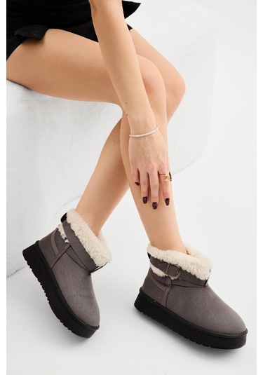 Kalın Poli Taban Kürk Detaylı Süet Görünümlü Kadın Füme Günlük Bot Tbldy540 Füme