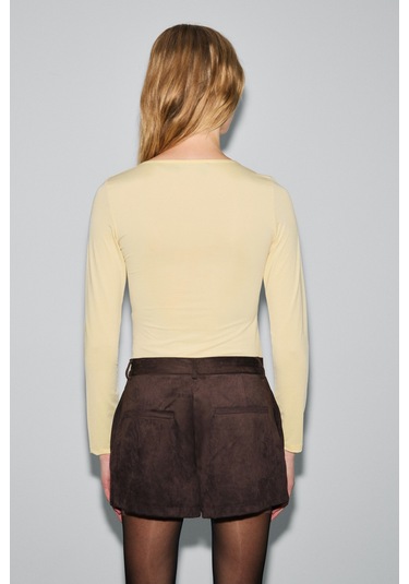 Grımelange Zafeea Kadın Havuz Yakalı Esnek Kumaşlı Çıtçıtlı Sarı Bluz Sarı
