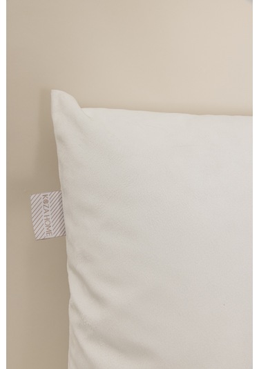 Charm Siyah Geyik Baskılı Beyaz Kırlent 43x43 35263a Beyaz