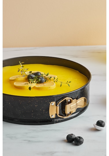 Emsan Black Gold Kelepçeli Kek Kalıbı 26 Cm Altın - Siyah