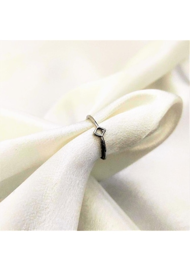 GÜMÜŞ KAPLAMA KARARMAZ DÖRTGEN FİGÜR ALTTAN AYARLI EKLEM YÜZÜK-YÜZÜK35 Gümüş