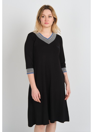 Sistas Kadın V Yaka Yarım Kol Kelebek İşlemeli Çift Cepli Elbise 24426 Siyah Siyah