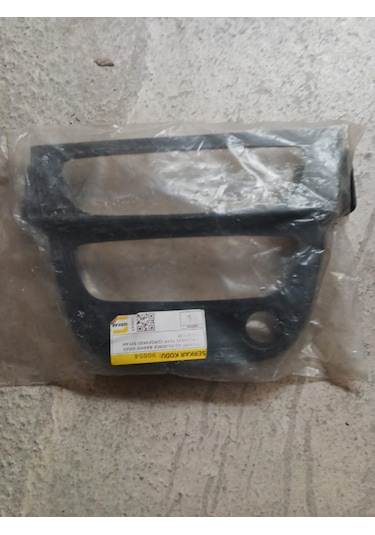 Renault Fluence Teyp Çerçevesi - 682605518r - Serkar