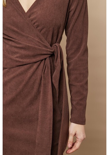 Kadın Kadife Kumaş Kruvaze Anvelop Bağcıklı Uzun Kol Diz Altı Elbise-kahve Kahve