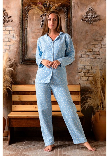 Kışlık Yılbaşı Desenli Kadın Gömlek Polar Pijama Takımı- Geyikli Yılbaşı Pijaması mavi