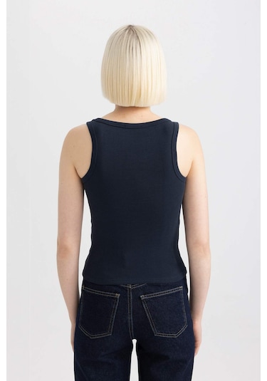 DeFacto Slim Fit Dar Kesim U Yaka Ribana Atlet C9826AXNSNV42 DeFacto Slim Fit Dar Kesim U Yaka Ribana Atlet C9826AXNSNV42
