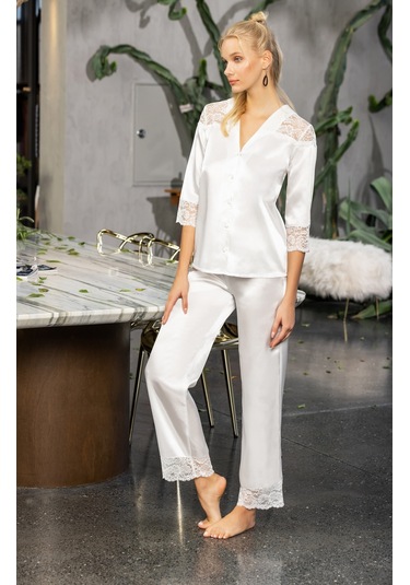 Laperissa Kadın Beyaz Saten Düğmeli Pijama Takımı Dantel Detaylı, Şık Ve Rahat 2 Li Set Beyaz