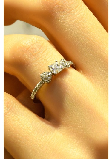 Yanları Kalp Tektaş Yüzük 14 Ayar At01766