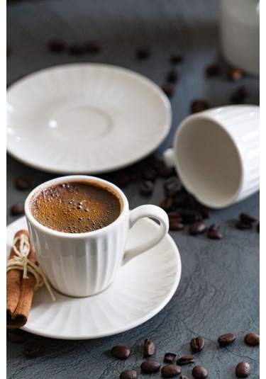 Karizma 4 Parça 2 Kişilik Porselen Kahve Fincan Takımı Desenli