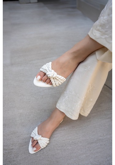 Mirim Örgü Detaylı Kadın Terlik Beyaz