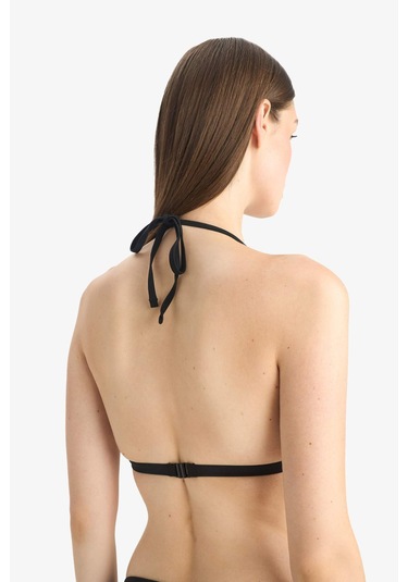 Defacto Regular Fit Üçgen Bikini Üstü-fall İn Love E1692ax25smbk81 Siyah Defacto Regular Fit Üçgen Bikini Üstü-fall İn Love E1692ax25smbk81 Siyah