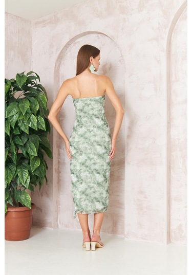 Kadın Yeşil Desenli Yırtmaçlı Straplez Tül Midi Elbise Dm1047 Yeşil