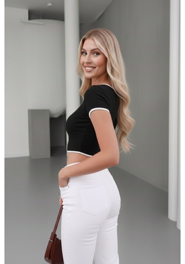 Zedefx Kadın Biyeli Yaka Detaylı T-shirt Siyah