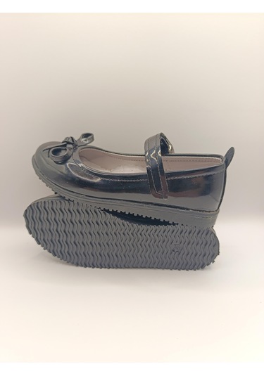 Kız Çocuk Rugan Kaydırmaz Taban Babet Siyah