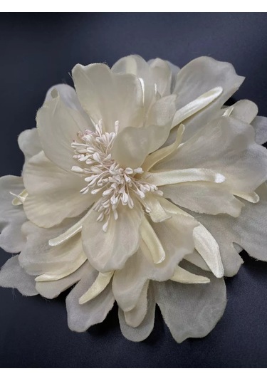 Amely Rid Kumaştan Büyük Çiçek Fiyonk Broş Tokalı 236336079 Bej